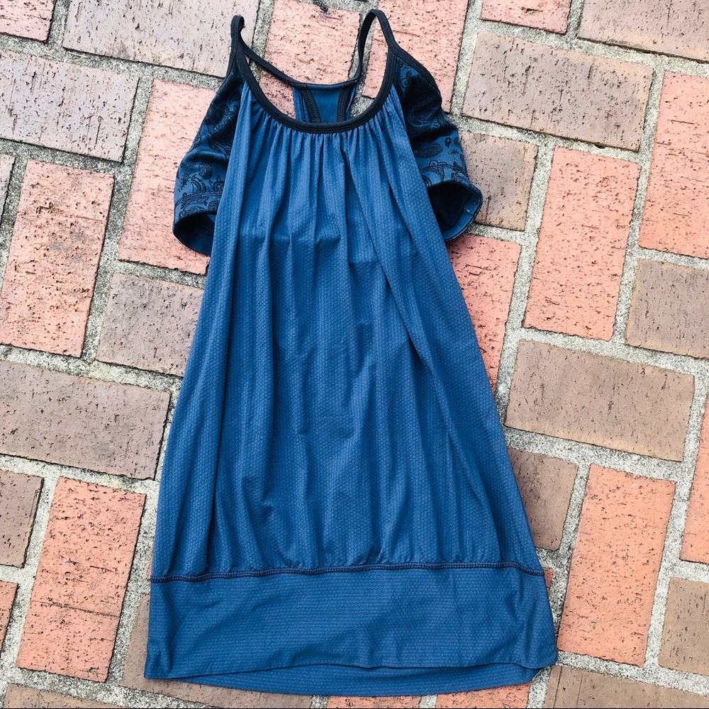 Lululemon sport bra and overlay tank in blue